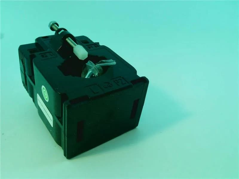 Schneider Electric METSECT5MA030