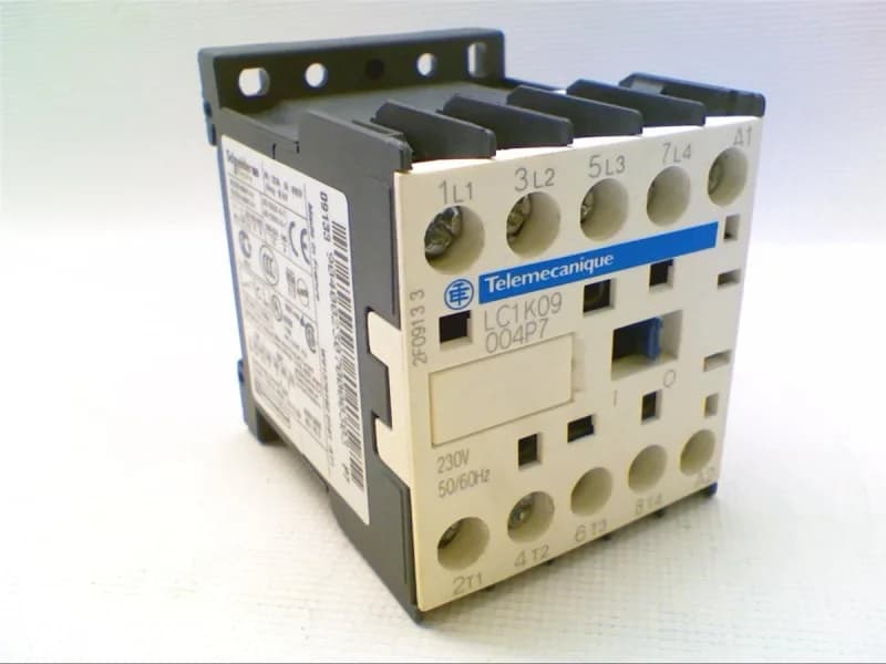 Schneider Electric LC1K09004P7