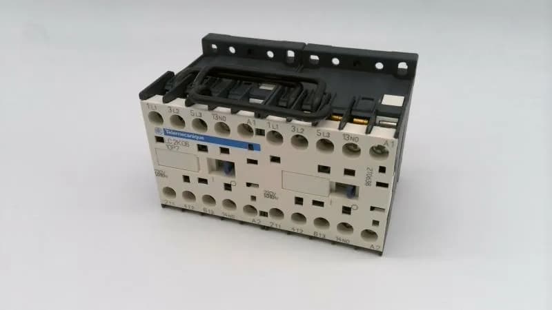 Schneider Electric LC2K0610P7 (image 2)
