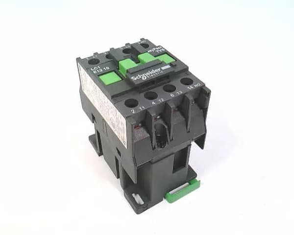 Schneider Electric LC1E1210M5 (image 4)