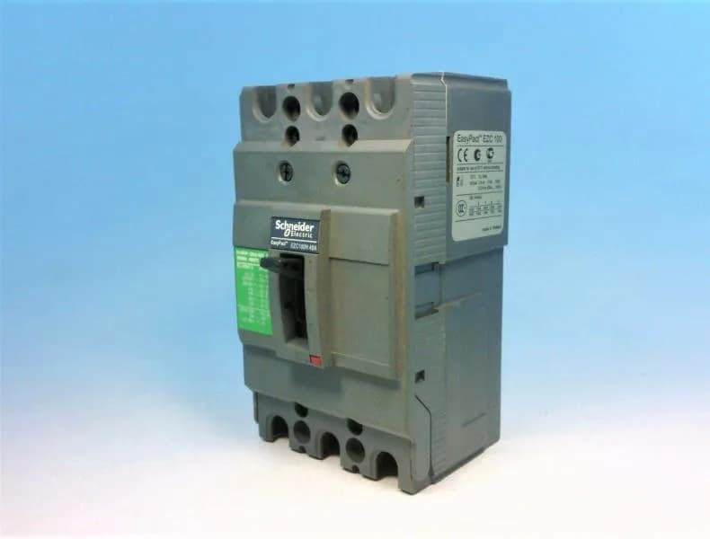 Schneider Electric EZC100H3040 (image 4)