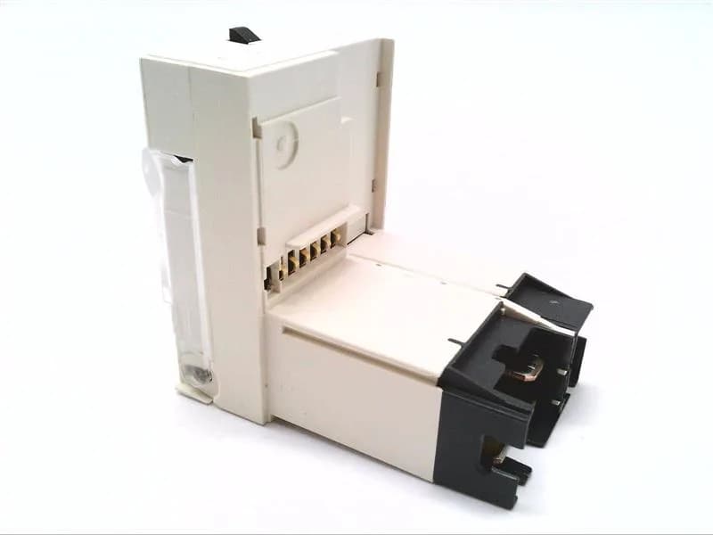 Schneider Electric LUCL12BL (image 2)