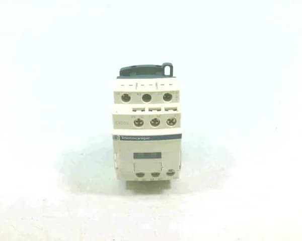 Schneider Electric CAD32E7 (image 5)