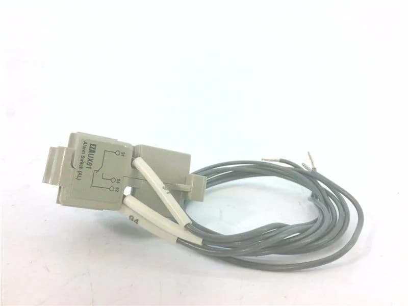 Schneider Electric EZAUX01 (image 4)