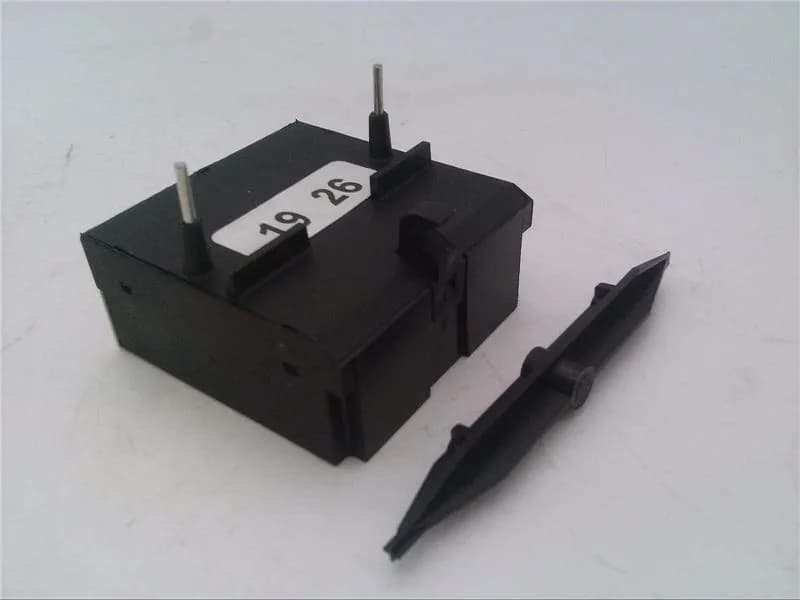Schneider Electric LA4DT2U (image 3)