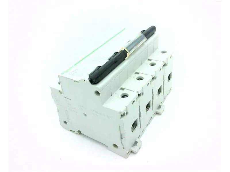 Schneider Electric A9N18436 (image 2)