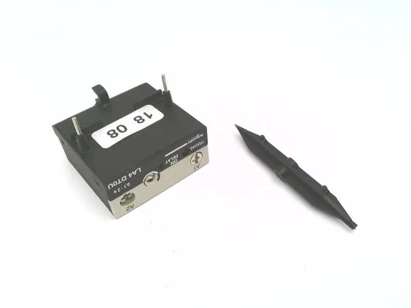 Schneider Electric LA4DT0U (image 3)