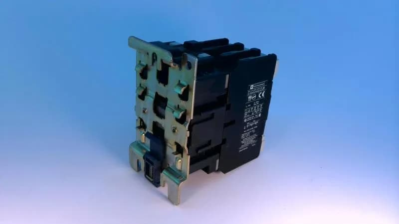Schneider Electric LC1D4011B5 (image 2)