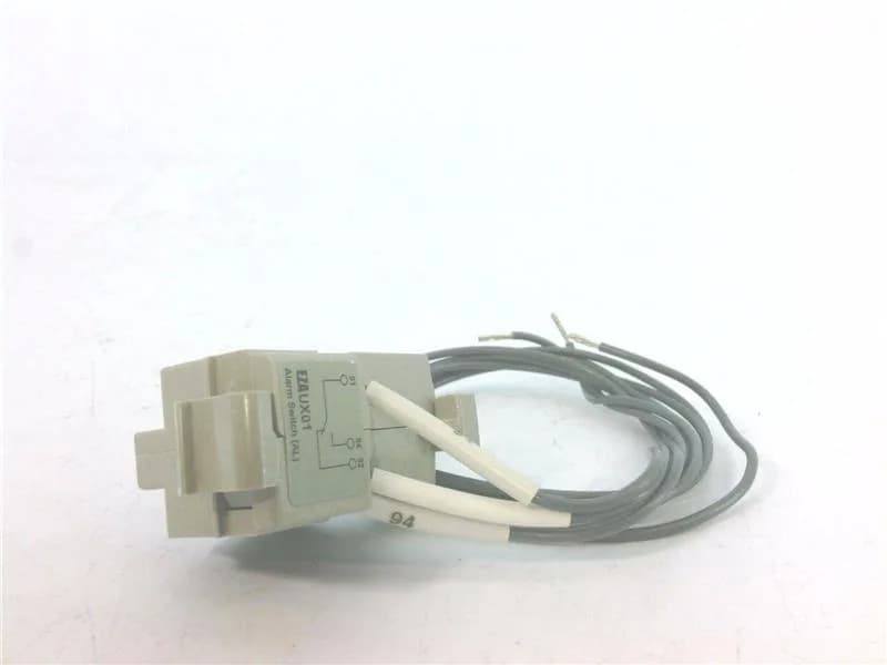 Schneider Electric EZAUX01 (image 2)