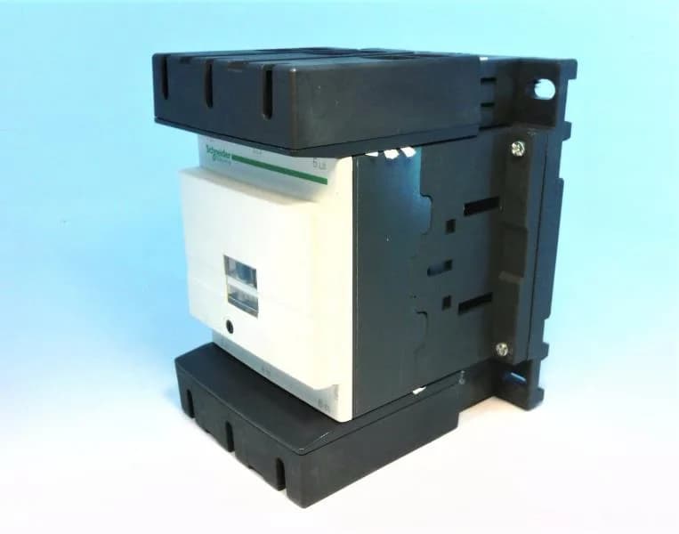Schneider Electric LC1D150GD (image 4)