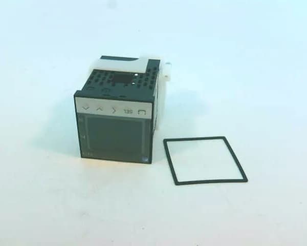 PXF4AVY2-0V1A1