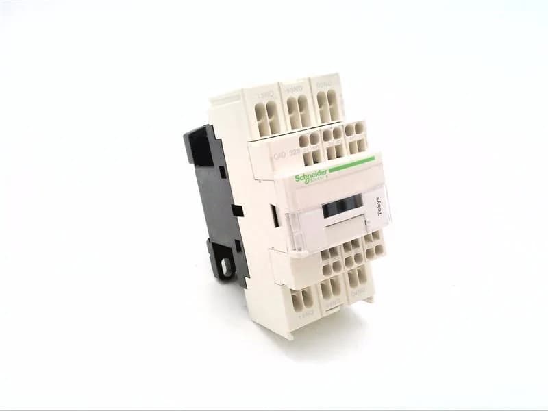 Schneider Electric CAD323P7 (image 2)