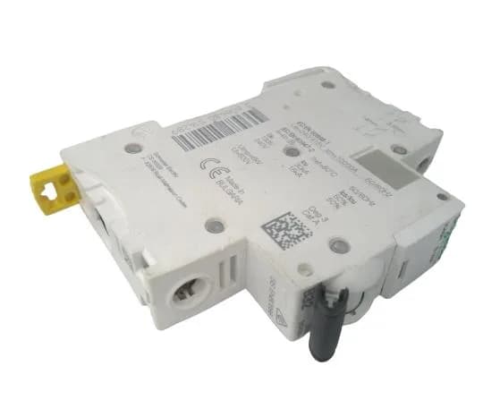 Schneider Electric A9F53132 (image 2)