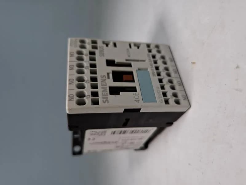 Siemens 3RH1140-2AV00