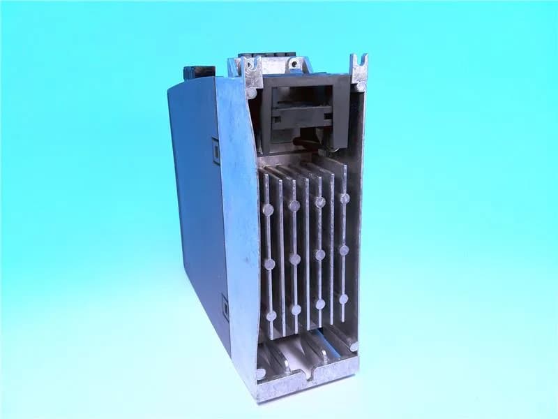 Siemens 6SL3210-1KE13-2UP1 — AC Drives (VFD) (image 4)