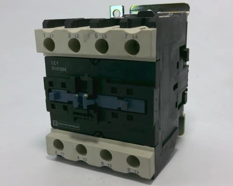 Schneider Electric LC1D40004U7 (image 2)
