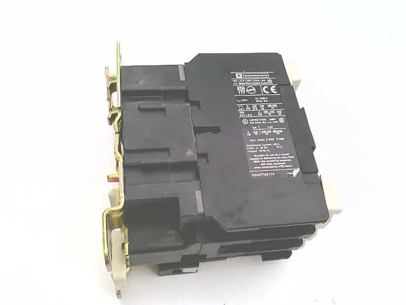 Schneider Electric LC1D6511G6 (image 2)