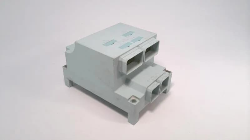 Siemens 6ES7194-4AF00-0AA0 (image 2)