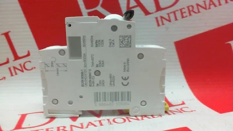 Schneider Electric A9F44102 (image 2)