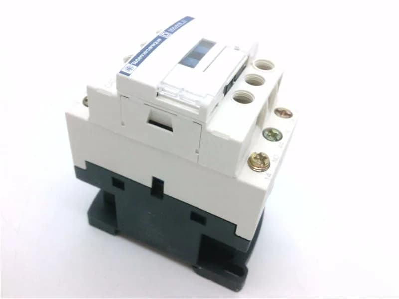 Schneider Electric CAD326G7 (image 4)