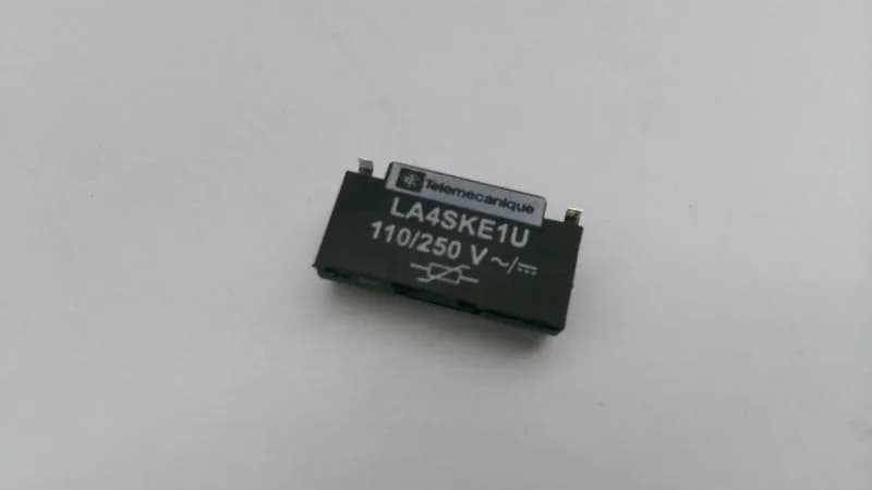 Schneider Electric LA4SKE1U (image 2)