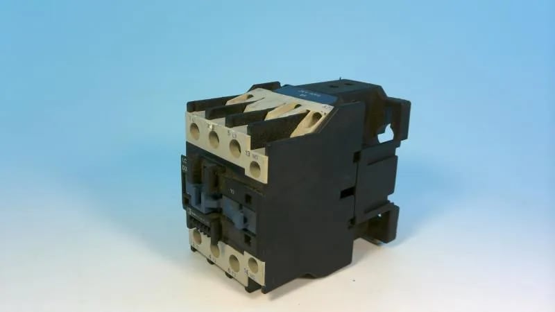 Schneider Electric LC1D3210B5