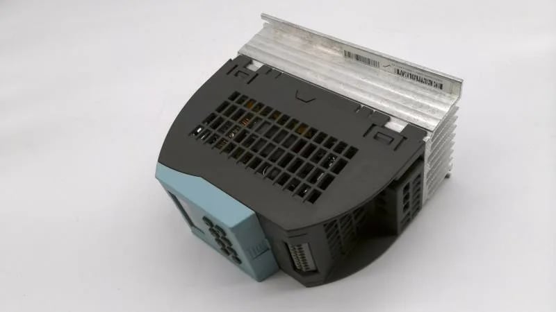 Siemens 6SL3211-1PE23-3UL0 — AC Drives (VFD)
